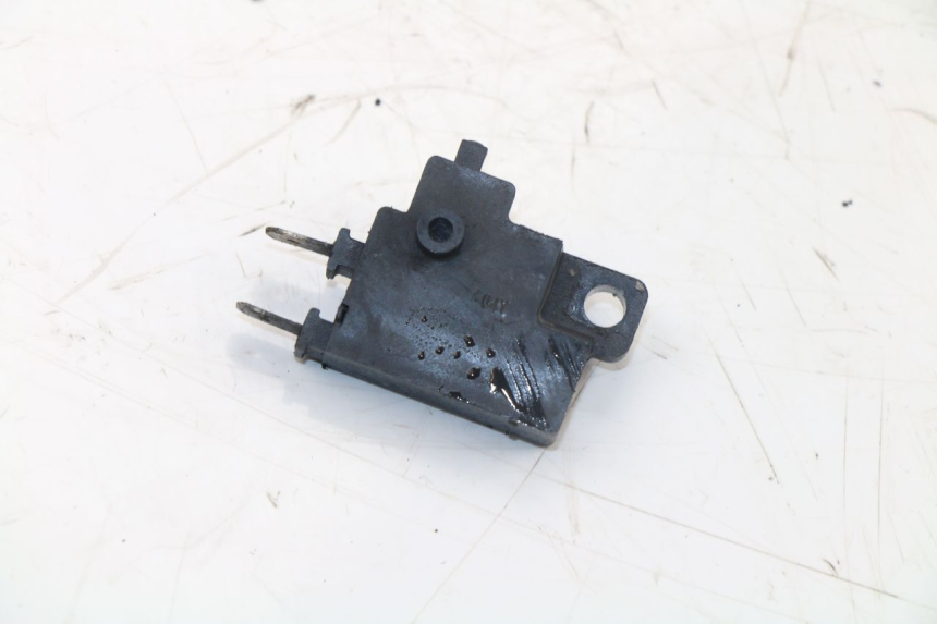 photo de RIGHT STOP LIGHT SWITCH HONDA NTV REVERSE 650 (1993 - 1994) - Zoom on usage condition