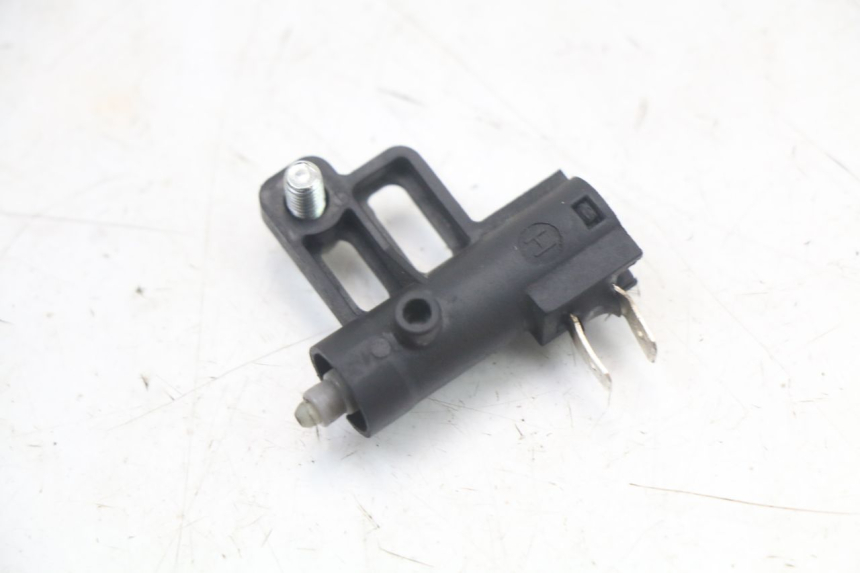 photo de RIGHT STOP LIGHT SWITCH HUSQVARNA SVARTPILEN 401 (2018 - 2023) - Alternative perspective
