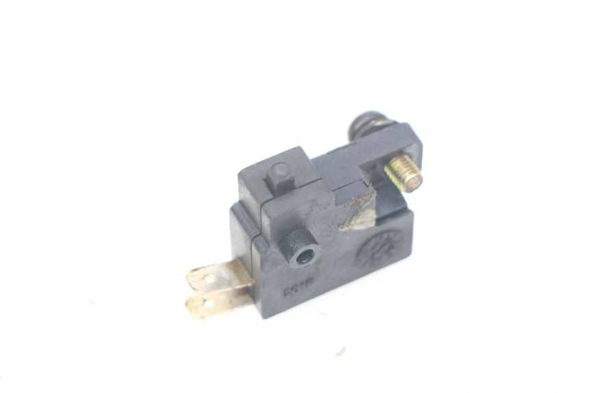 photo de RIGHT BRAKE LIGHT SWITCH SYM JET EURO X 2T 50 (2003 - 2007) - Component detail