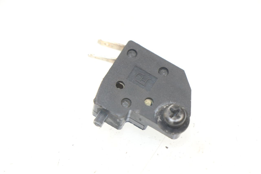 photo de RIGHT STOP LIGHT SWITCH PEUGEOT KISBEE 2T 50 (2010 - 2017) - Main view