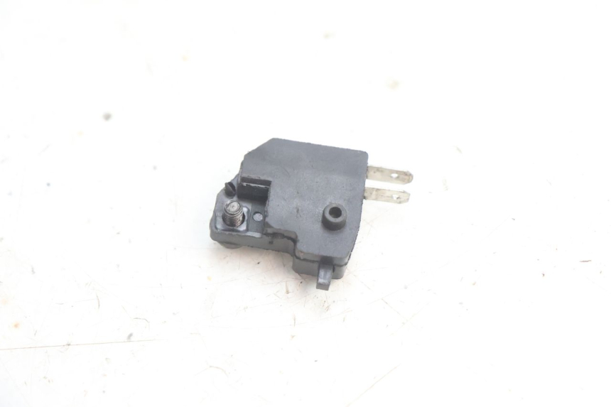 photo de RIGHT STOP LIGHT SWITCH PEUGEOT KISBEE 2T 50 (2010 - 2017) - Alternative perspective