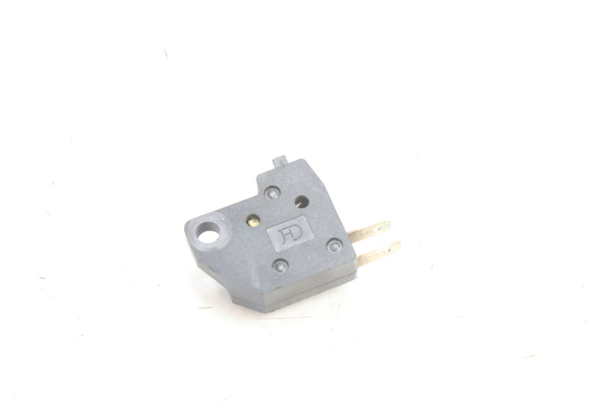 photo de RIGHT STOP LIGHT SWITCH PEUGEOT KISBEE 2T 50 (2010 - 2017) - Main view