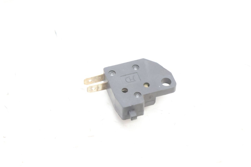 photo de RIGHT STOP LIGHT SWITCH PEUGEOT KISBEE 2T 50 (2010 - 2017) - Component detail