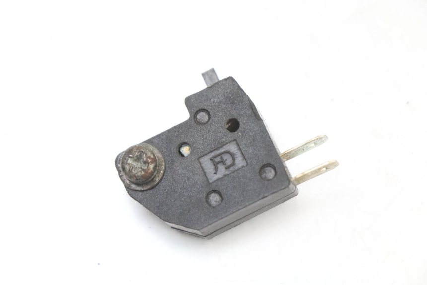 photo de RIGHT STOP LIGHT SWITCH PEUGEOT KISBEE 4T 50 (2018 - 2022) - Main view