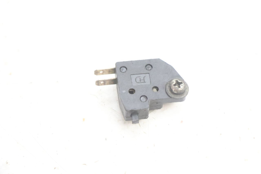 photo de RIGHT STOP LIGHT SWITCH PEUGEOT KISBEE 4T 50 (2010 - 2017) - Component detail