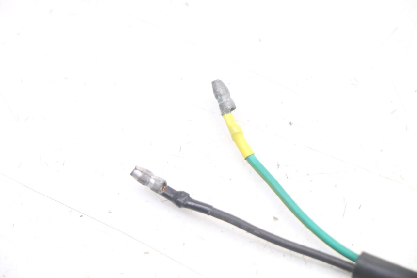 photo de RIGHT STOP LIGHT SWITCH KYMCO PEOPLE S 125 (2000 - 2008) - Technical close-up