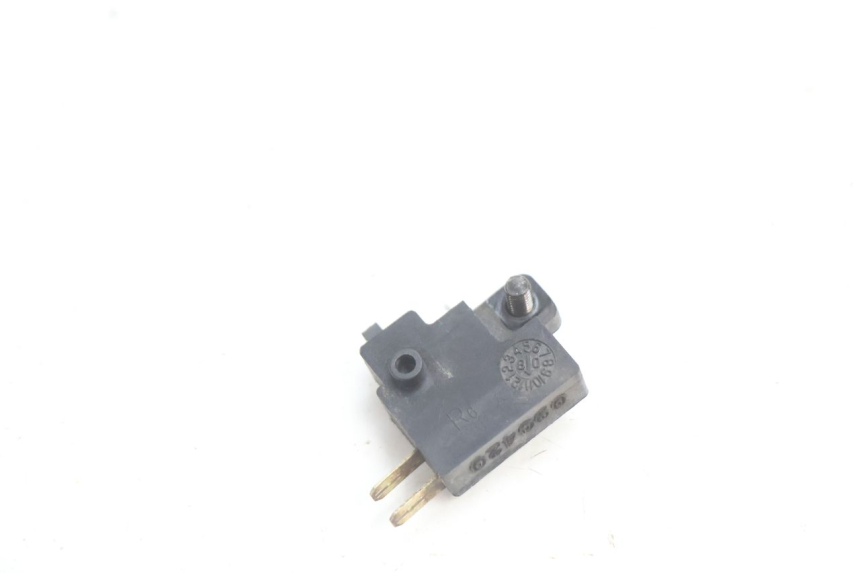photo de RIGHT STOP LIGHT SWITCH KYMCO MOVIE S 125 (2009 - 2018) - Alternative perspective
