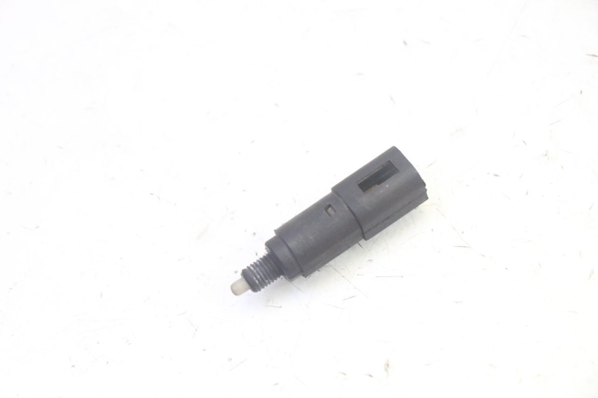 photo de RIGHT STOP LIGHT SWITCH PIAGGIO MP3 125 (2006 - 2014) - Main view