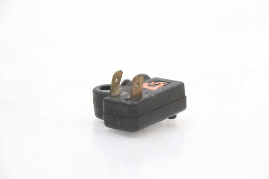 photo de RIGHT STOP LIGHT SWITCH MBK MW TRYPTIK 125 (2014 - 2016) - Zoom on usage condition