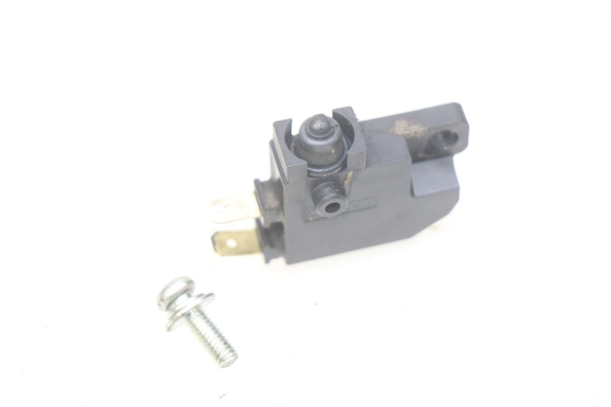 photo de RIGHT BRAKE LIGHT SWITCH YAMAHA N-MAX NMAX 125 (2017 - 2020) - Component detail