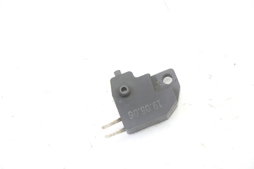 photo de RIGHT STOP LIGHT SWITCH KYMCO LIKE 4T 50 (2019 - 2025) - Alternative perspective