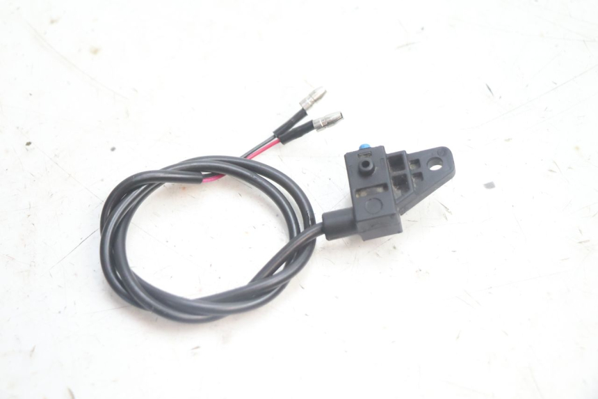 photo de RIGHT STOP LIGHT SWITCH JM MOTORS OLDIES 4T 50 (2020 - 2026) - Zoom on usage condition