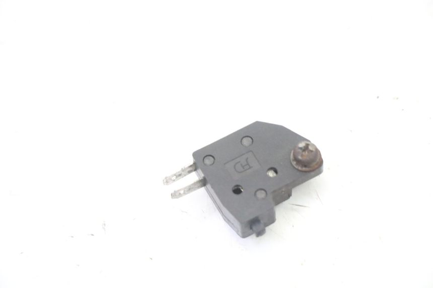 photo de RIGHT BRAKE LIGHT SWITCH SYM ORBIT 2 4T 50 (2008 - 2017) - Component detail
