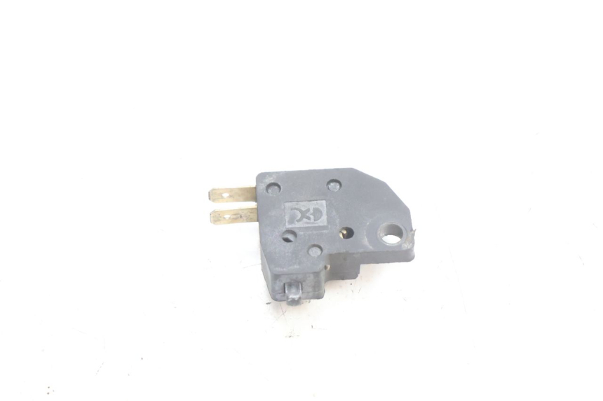 photo de RIGHT STOP LIGHT SWITCH SYM ORBIT III 3 4T 50 (2021 - 2025) - Alternative perspective