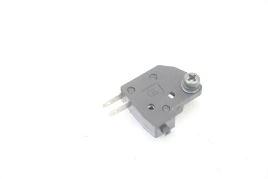 photo de RIGHT STOP LIGHT SWITCH PEUGEOT TWEET 4T 50 (2023 - 2025) - Component detail