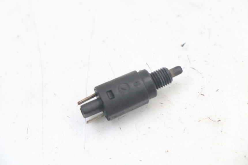 photo de RIGHT STOP LIGHT SWITCH PIAGGIO BEVERLY 125 (1998 - 2005) - Component detail