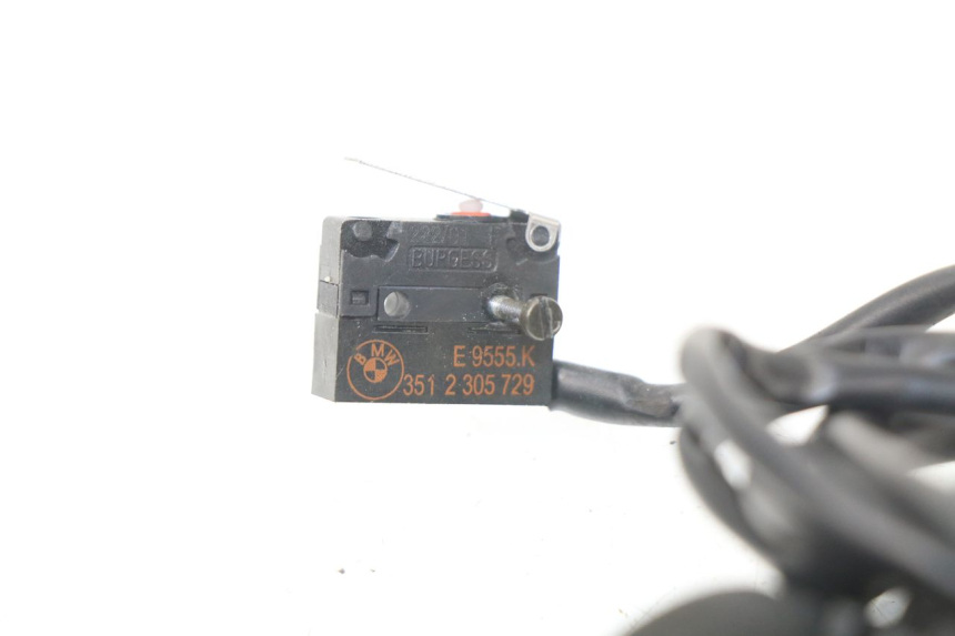 photo de RIGHT STOP LIGHT SWITCH BMW R GS 1150 (1999 - 2004) - Zoom on usage condition