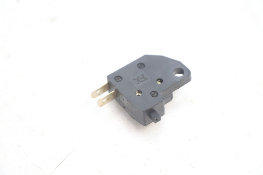 photo de RIGHT STOP LIGHT SWITCH LAZIO RENO 50 (2016 - 2021) - Component detail