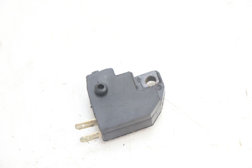 photo de RIGHT STOP LIGHT SWITCH TNT MOTOR ROMA 12' 2T 50 (2007 - 2018) - Zoom on usage condition