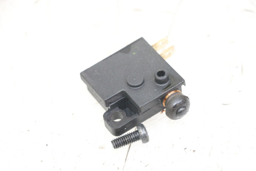 photo de RIGHT STOP LIGHT SWITCH ROYAL ENFIELD SCRAM 411 (2022 - 2024) - Zoom on usage condition