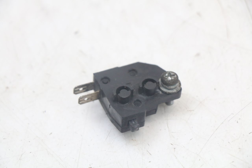 photo de RIGHT STOP LIGHT SWITCH PEUGEOT SATELIS 125 (2006 - 2009) - Component detail