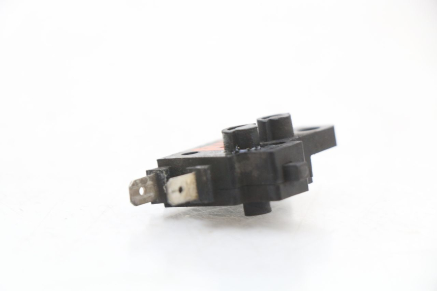 photo de RIGHT STOP LIGHT SWITCH HONDA SH ABS 125 (2012 - 2017) - Zoom on usage condition
