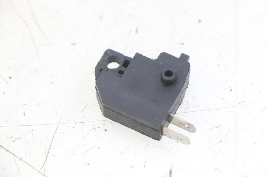 photo de RIGHT STOP LIGHT SWITCH GAS-GAS SM ROOKIE 50 (2001 - 2005) - Zoom on usage condition