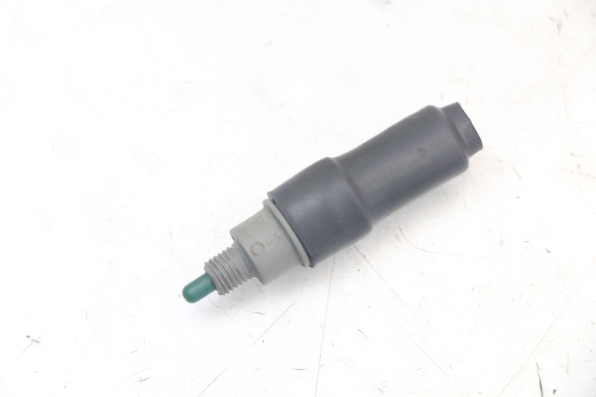 photo de RIGHT BRAKE LIGHT SWITCH MBK STUNT NAKED 50 (2004 - 2018) - Main view