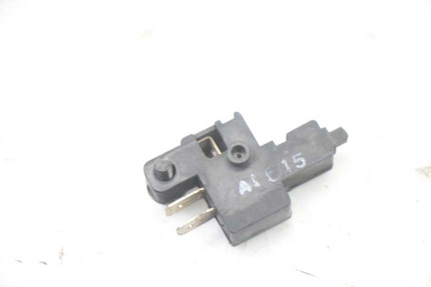 photo de RIGHT STOP LIGHT SWITCH SUZUKI GSX F GSXF 650 (2007 - 2015) - Alternative perspective