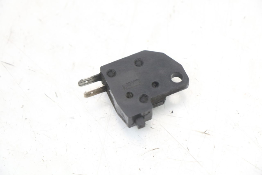 photo de RIGHT STOP LIGHT SWITCH SUZUKI SV S 650 (1999 - 2002) - Alternative perspective