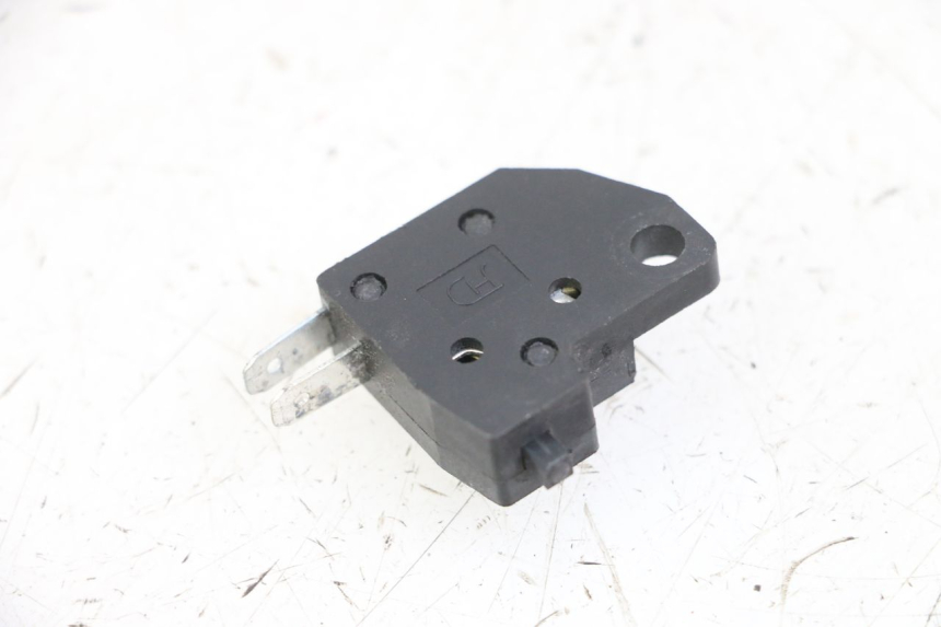 photo de RIGHT BRAKE LIGHT SWITCH SYM ORBIT III 3 4T 50 (2018 - 2021) - Main view