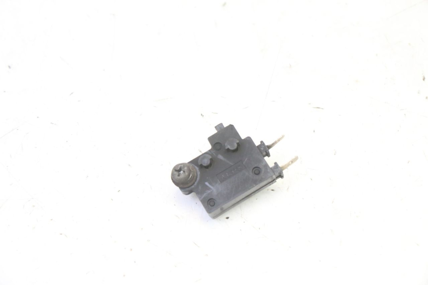 photo de RIGHT BRAKE LIGHT SWITCH YAMAHA TDM ABS 900 (2002 - 2014) - Main view