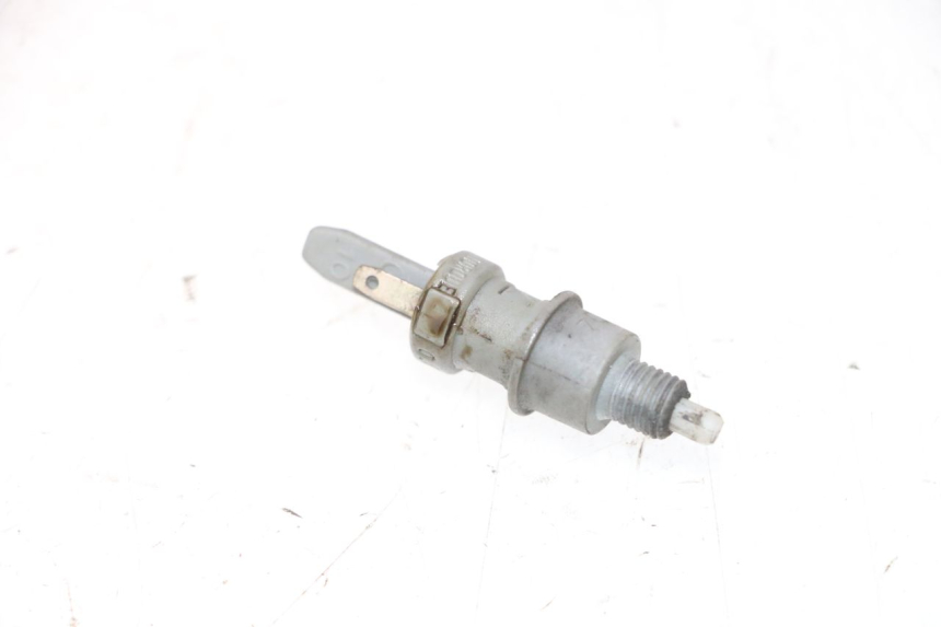 photo de RIGHT STOP LIGHT SWITCH PEUGEOT TREKKER 50 (1995 - 2004) - Main view
