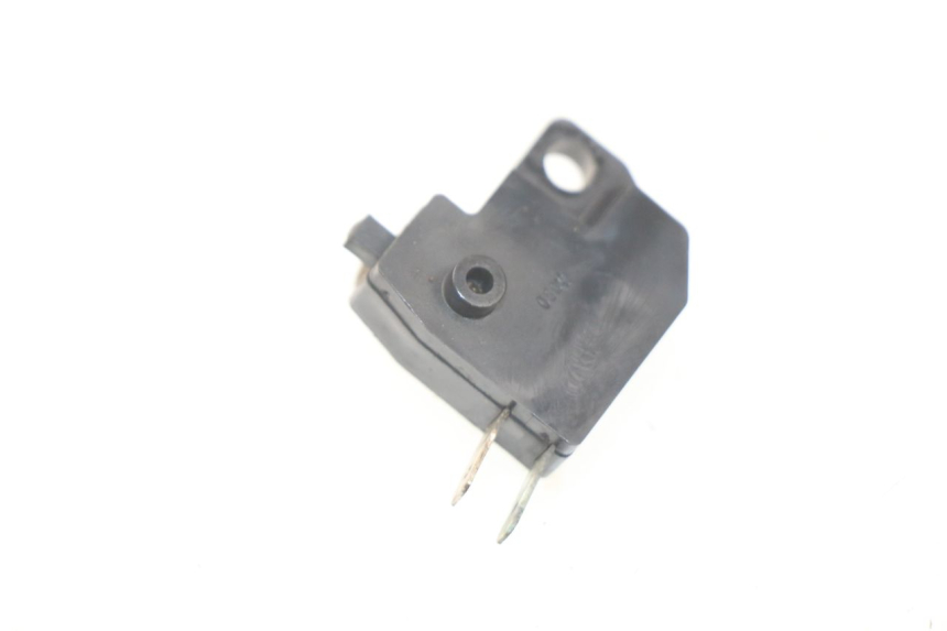 photo de RIGHT STOP LIGHT SWITCH SUZUKI UC EPICURO 125 (1999 - 2003) - Component detail