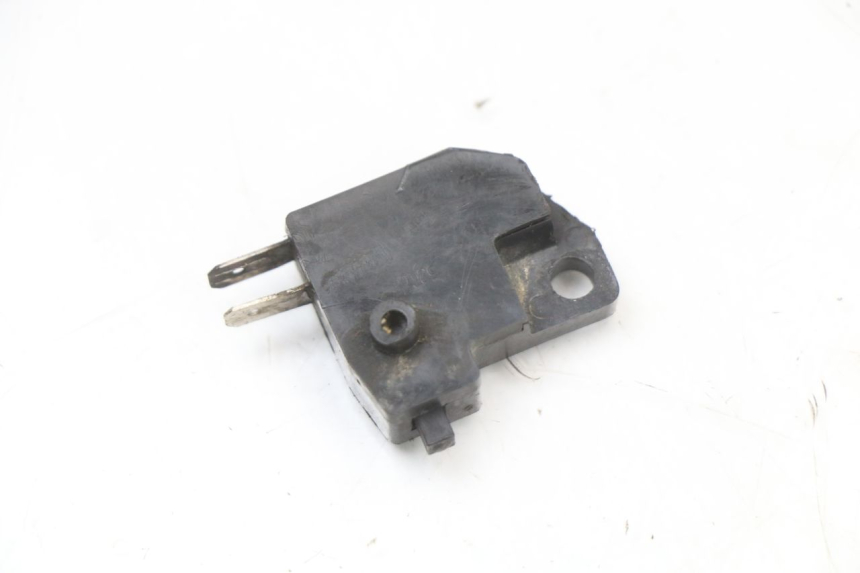 photo de RIGHT BRAKE LIGHT SWITCH SUZUKI UH BURGMAN 125 (2002 - 2006) - Component detail