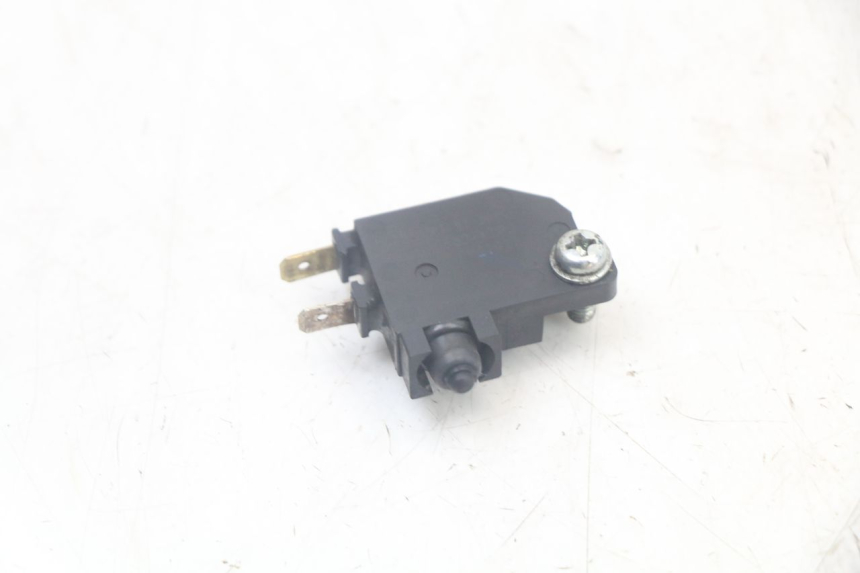 photo de RIGHT BRAKE LIGHT SWITCH YAMAHA XMAX X-MAX ABS 125 (2017 - 2020) - Component detail