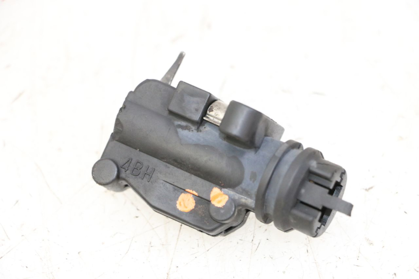 photo de RIGHT STOP LIGHT SWITCH YAMAHA XJN DIVERSION 600 (2000 - 2003) - Alternative perspective