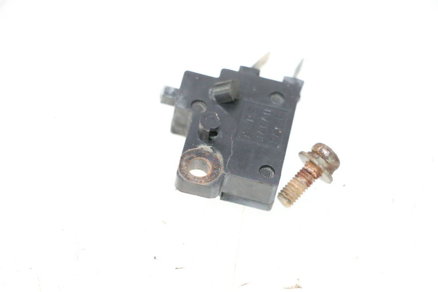 photo de RIGHT STOP LIGHT SWITCH HONDA XRV AFRICA TWIN 750 (1990 - 1992) - Zoom on usage condition