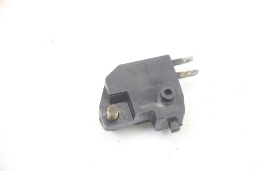 photo de RIGHT STOP LIGHT SWITCH YAMAHA FZS FAZER 600 (2001 - 2003) - Alternative perspective