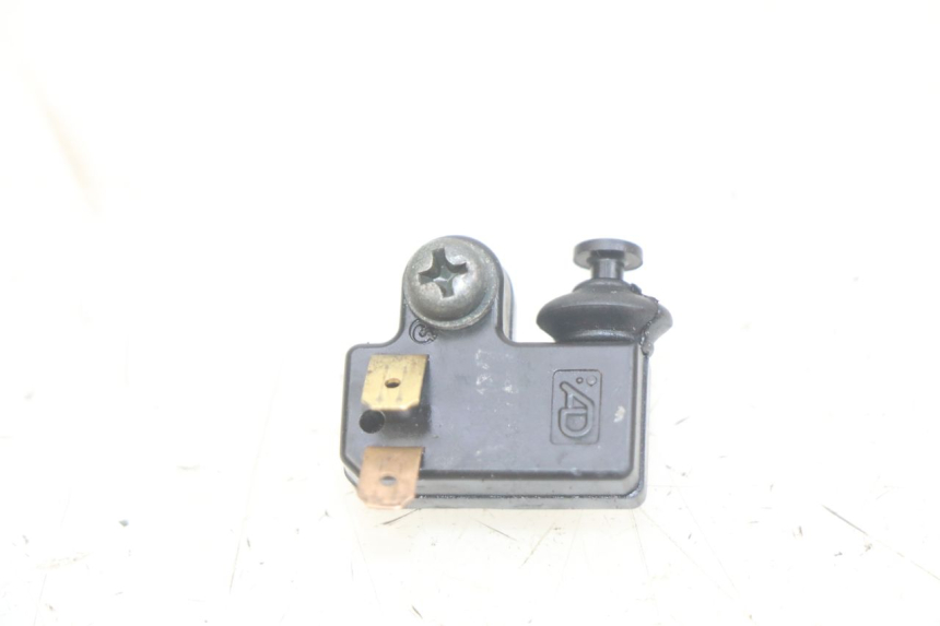 photo de RIGHT BRAKE LIGHT SWITCH YAMAHA YP MAJESTY 400 (2004 - 2008) - Main view