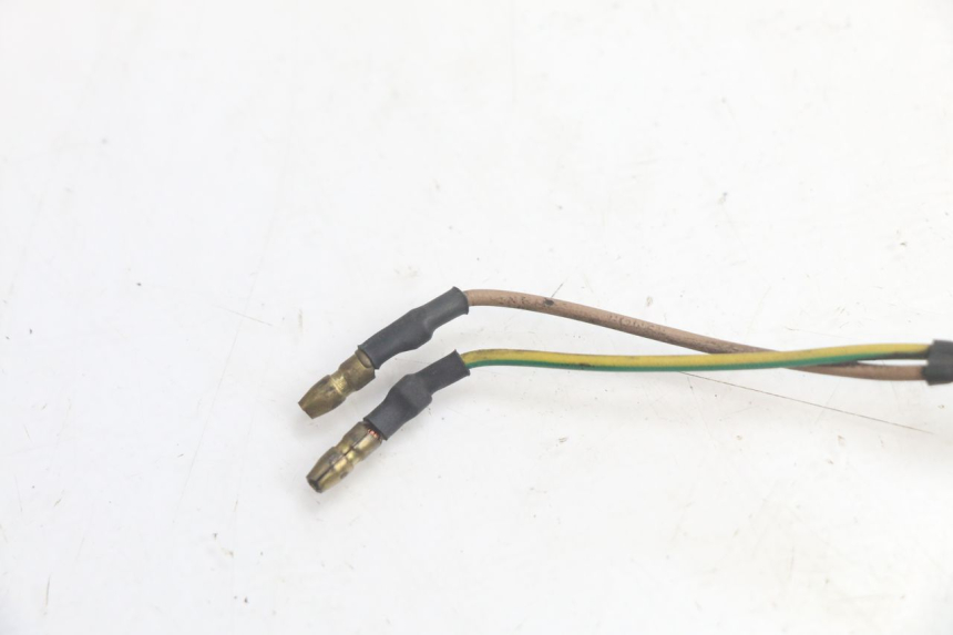photo de RIGHT STOP LIGHT SWITCH YAMAHA YP MAJESTY 125 (1998 - 2001) - Component detail