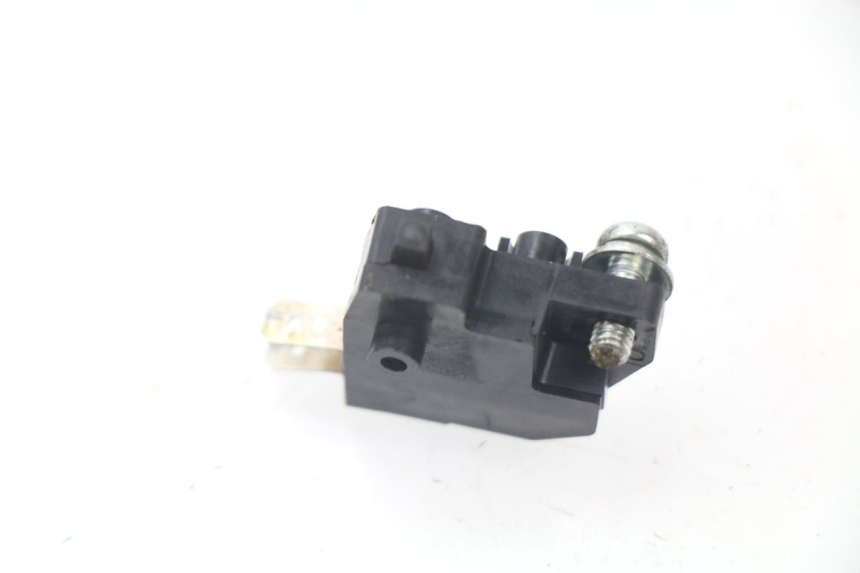 photo de RIGHT STOP LIGHT SWITCH KAWASAKI Z ABS 750 (2007 - 2013) - Zoom on usage condition