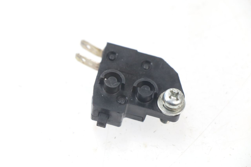 photo de RIGHT STOP LIGHT SWITCH KAWASAKI Z ABS 750 (2007 - 2013) - Alternative perspective