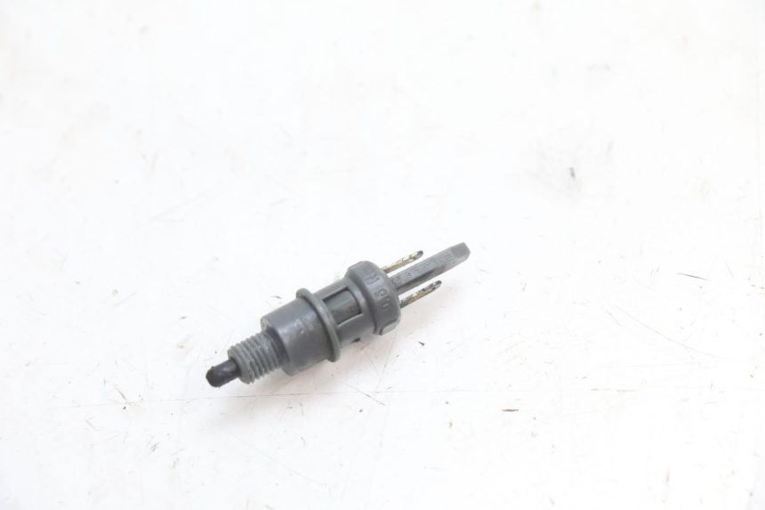 photo de RIGHT STOP LIGHT SWITCH PIAGGIO ZIP 2T 50 (2009 - 2019) - Main view