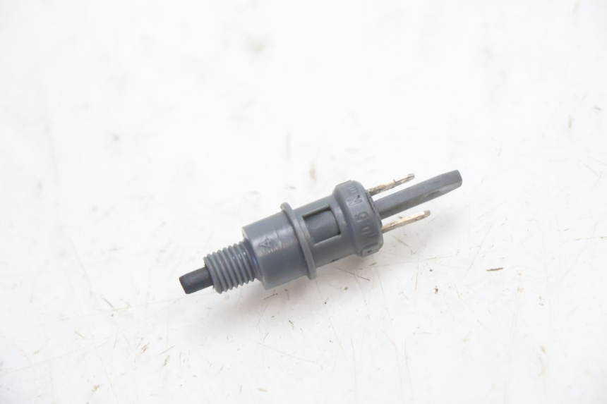 photo de RIGHT STOP LIGHT SWITCH PIAGGIO ZIP 2T 50 (2009 - 2019) - Main view