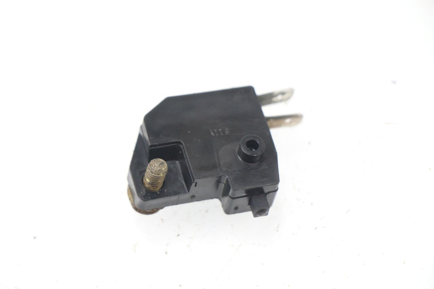 photo de RIGHT STOP LIGHT SWITCH KAWASAKI ZZR 600 (1995 - 2004) - Component detail