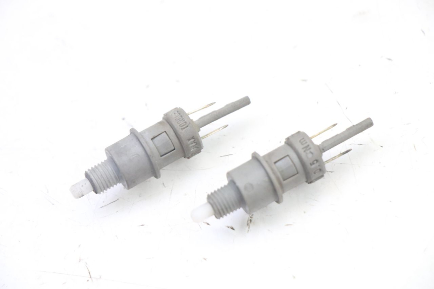 photo de STOP LIGHT SWITCH PEUGEOT ELYSEO 125 (1999 - 2004) - Main view