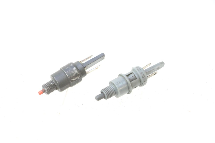 photo de STOP LIGHT SWITCH PIAGGIO FLY 2T 50 (2004 - 2017) - Main view