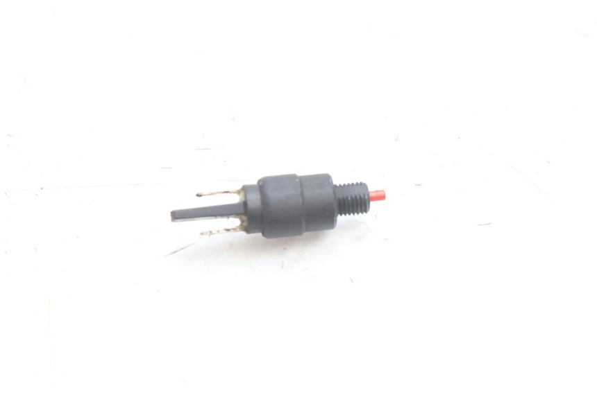 photo de STOP LIGHT SWITCH PIAGGIO FLY 2T 50 (2004 - 2017) - Component detail