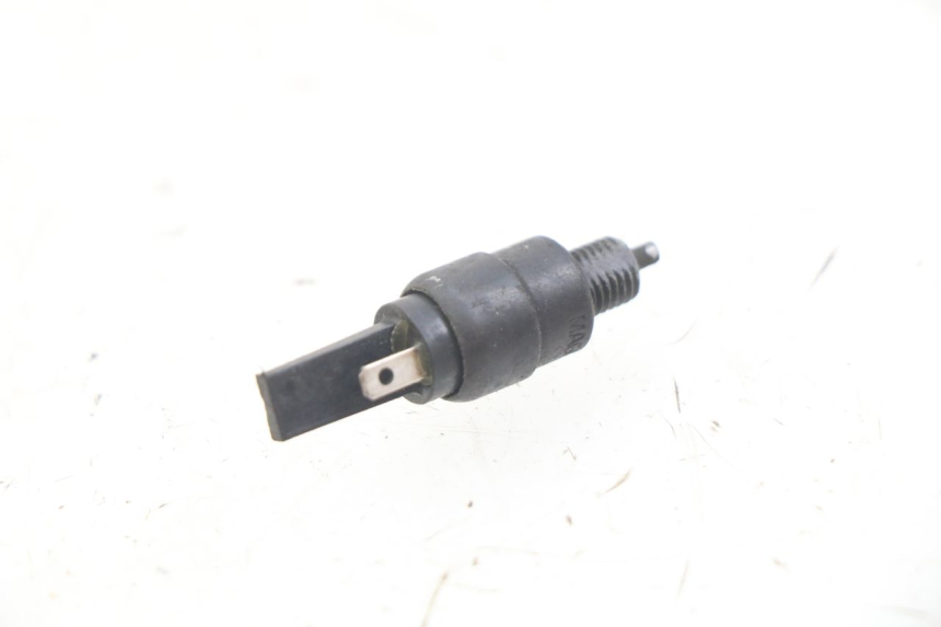 photo de LEFT BRAKE LIGHT SWITCH APRILIA ATLANTIC 500 (2002 - 2003) - Main view